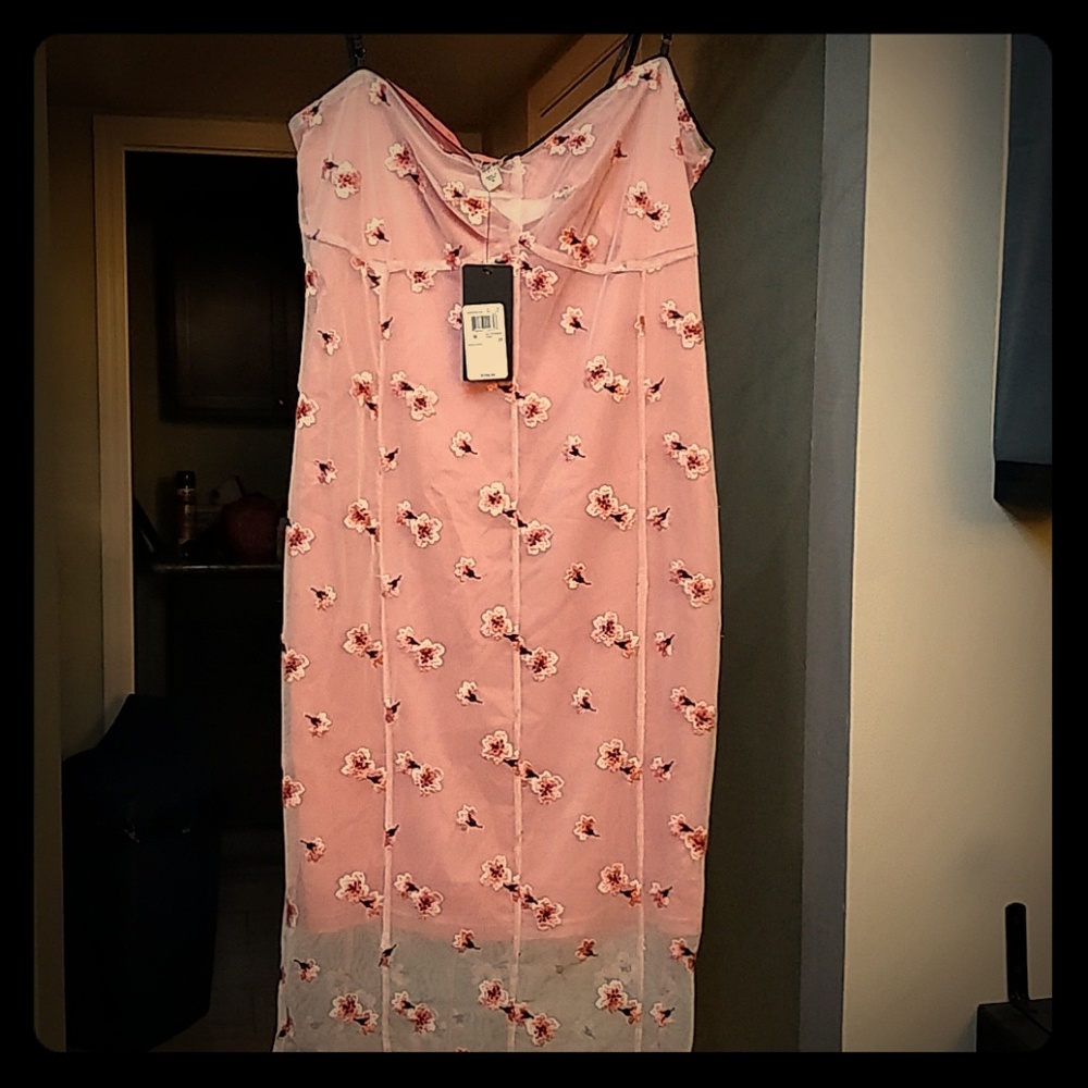 Delicate floral dress by guess